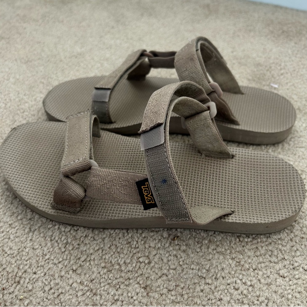 Teva Women’s Universal Slide SZ 9